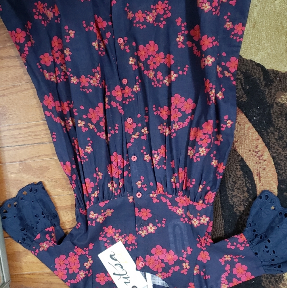 Dress - Picture 2 of 2